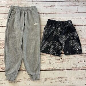 Nike Boy's Gray Jogger‎ Sweatpants & Shorts Size Medium M Cotton Gym Athleisure